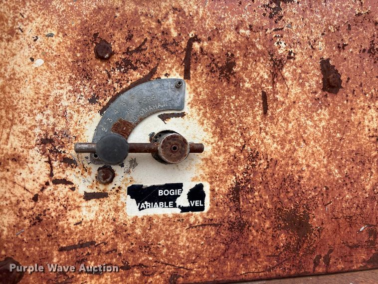 image for item FC5553 1987 Gomaco C-450 bridge deck finisher