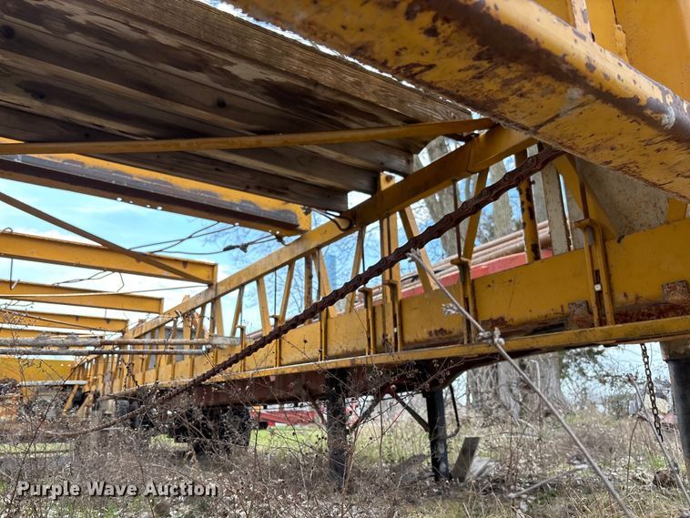 image for item FC5553 1987 Gomaco C-450 bridge deck finisher