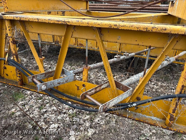 image for item FC5553 1987 Gomaco C-450 bridge deck finisher