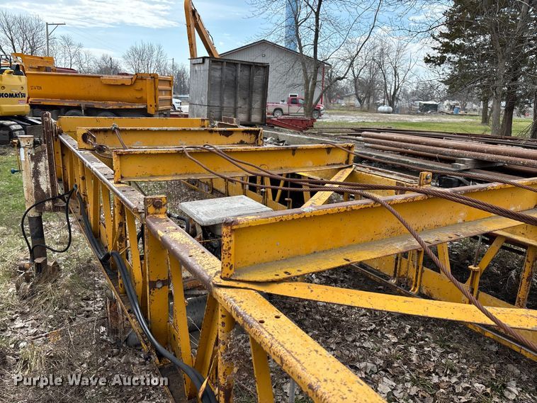 image for item FC5553 1987 Gomaco C-450 bridge deck finisher