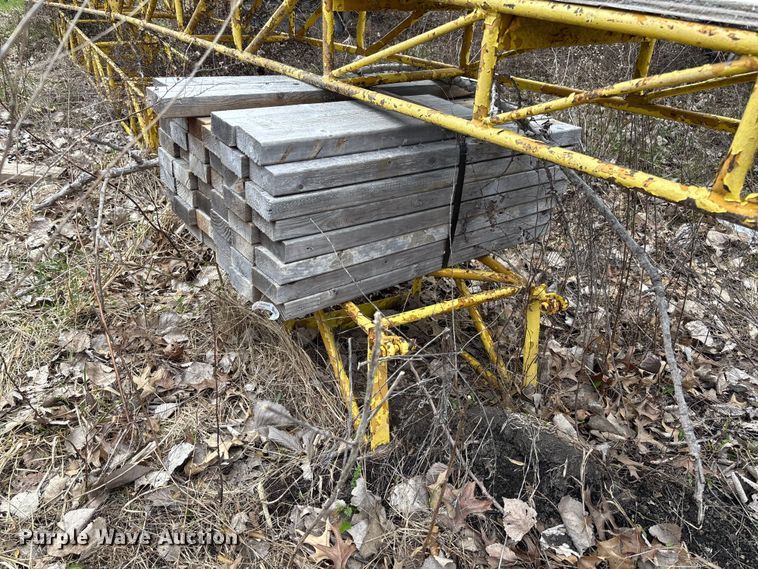 image for item FC5553 1987 Gomaco C-450 bridge deck finisher