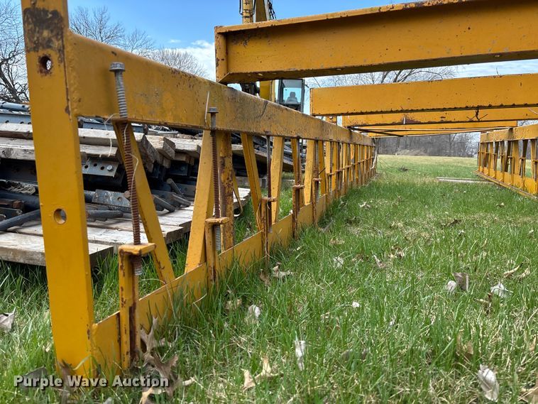 image for item FC5553 1987 Gomaco C-450 bridge deck finisher