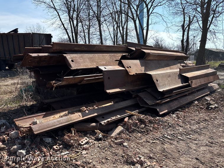 image for item FC5556 Sheet piling