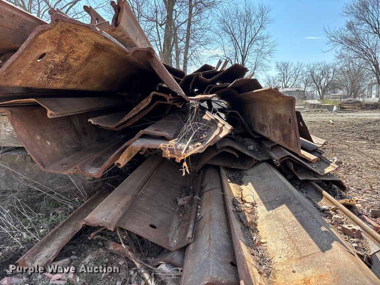 image for item FC5556 Sheet piling