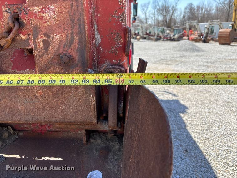 image for item FC5558 1995 Ford LT9000 dump truck