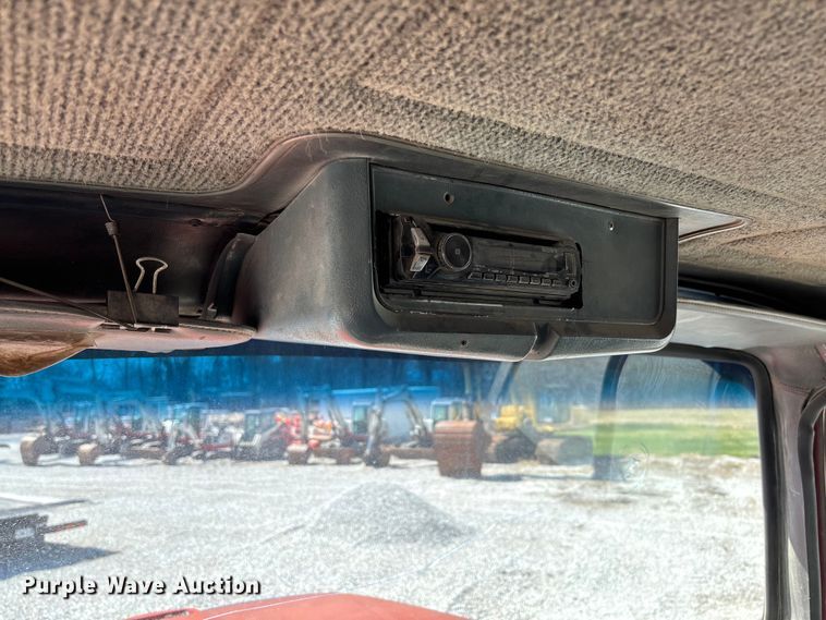 image for item FC5558 1995 Ford LT9000 dump truck