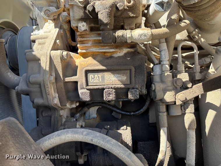 image for item FC5558 1995 Ford LT9000 dump truck