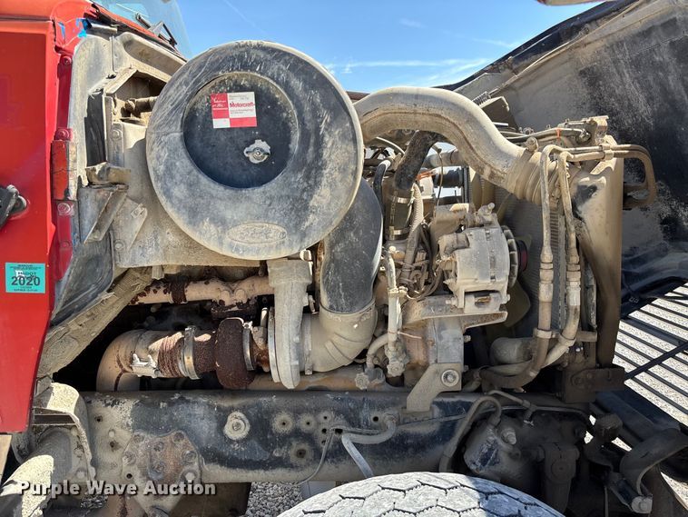 image for item FC5558 1995 Ford LT9000 dump truck