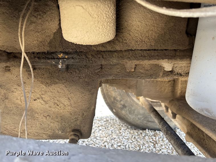 image for item FC5558 1995 Ford LT9000 dump truck