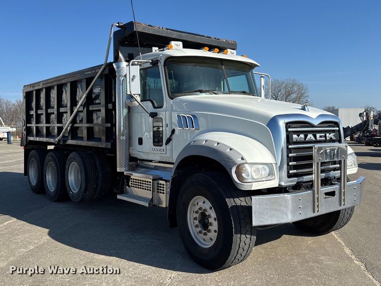 image for item FC5566 2018 Mack GU713 dump truck