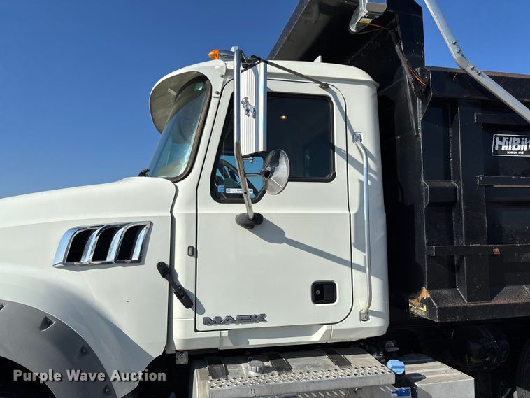 image for item FC5566 2018 Mack GU713 dump truck