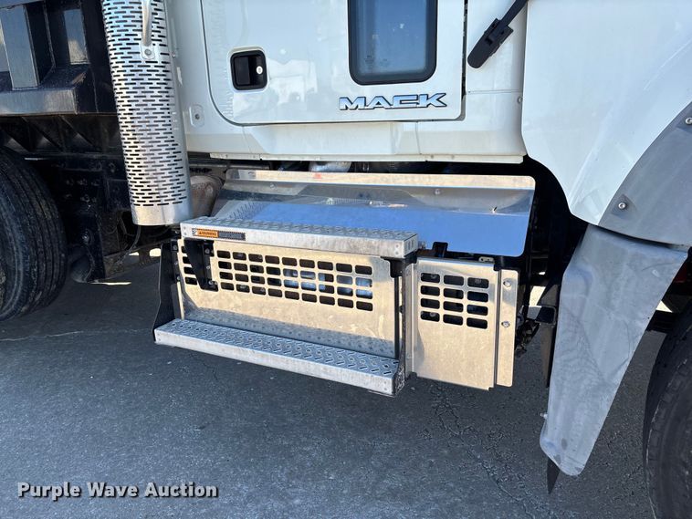 image for item FC5566 2018 Mack GU713 dump truck