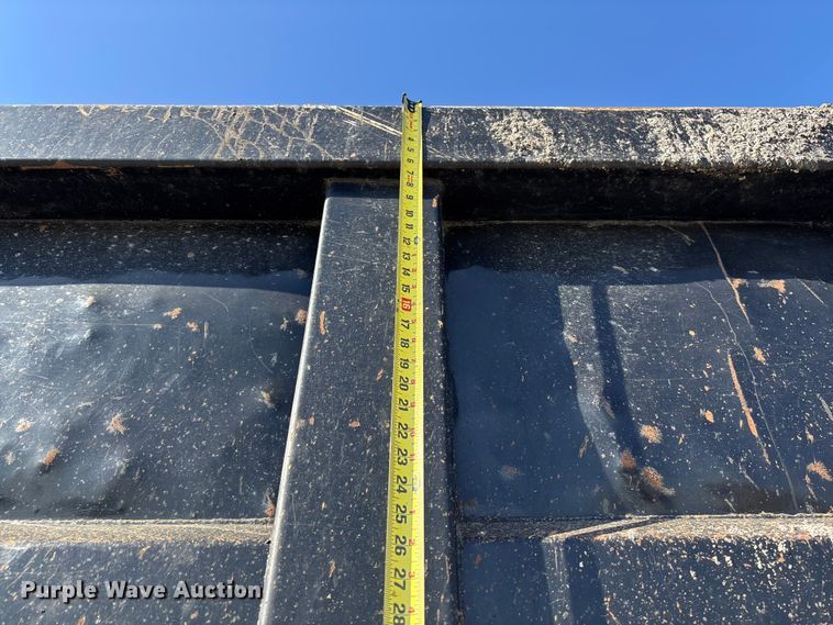 image for item FC5566 2018 Mack GU713 dump truck