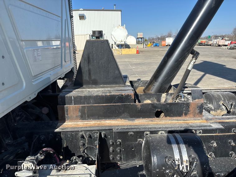 image for item FC5566 2018 Mack GU713 dump truck