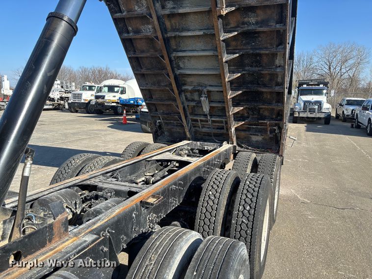 image for item FC5566 2018 Mack GU713 dump truck