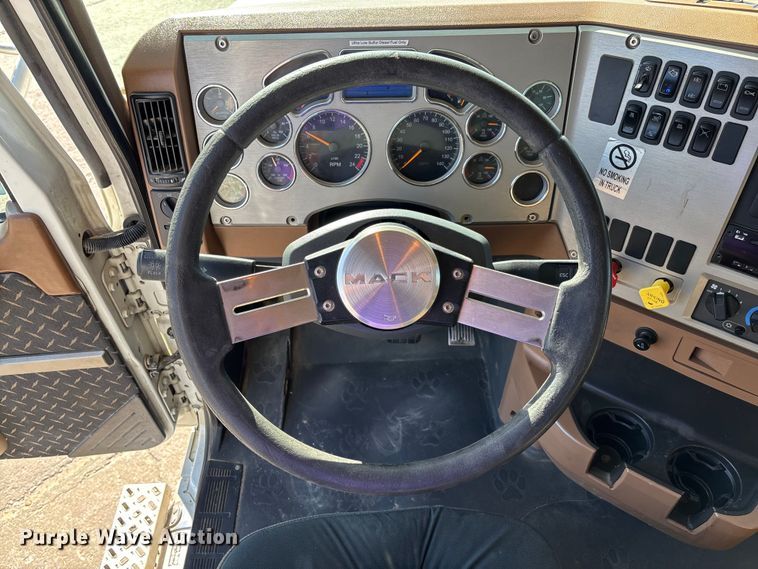 image for item FC5566 2018 Mack GU713 dump truck