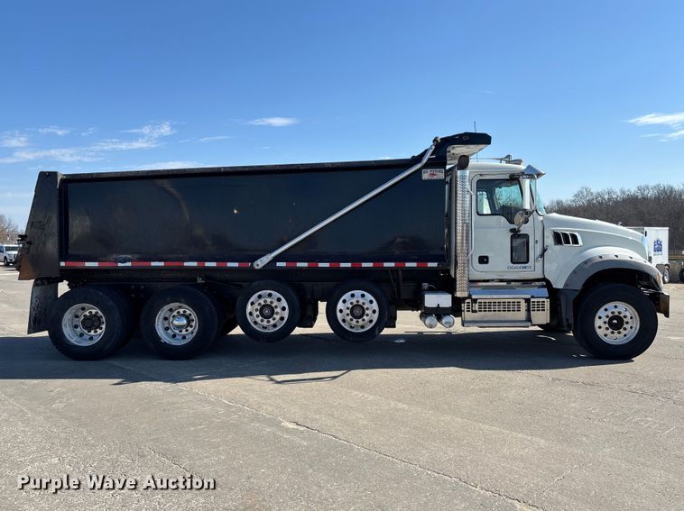 image for item FC5567 2018 Mack GU713 dump truck