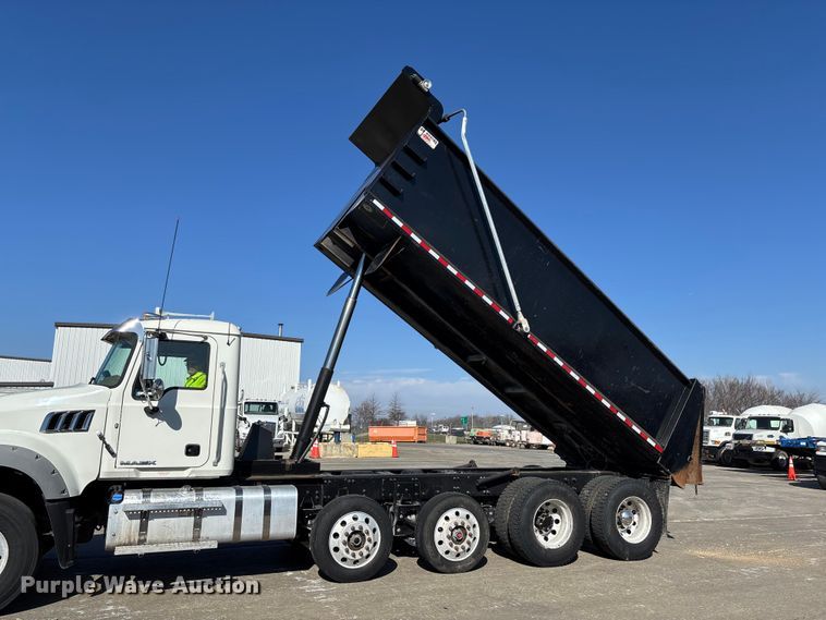 image for item FC5567 2018 Mack GU713 dump truck