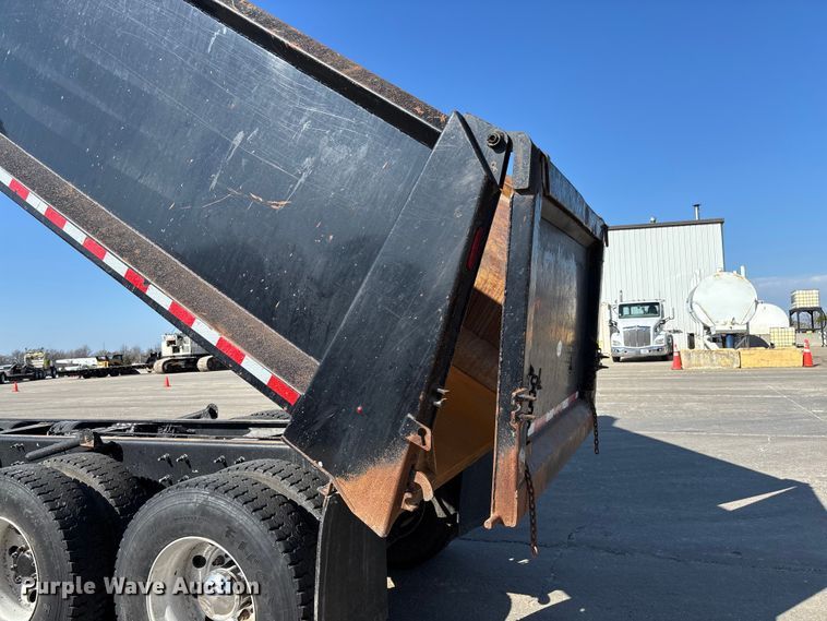 image for item FC5567 2018 Mack GU713 dump truck