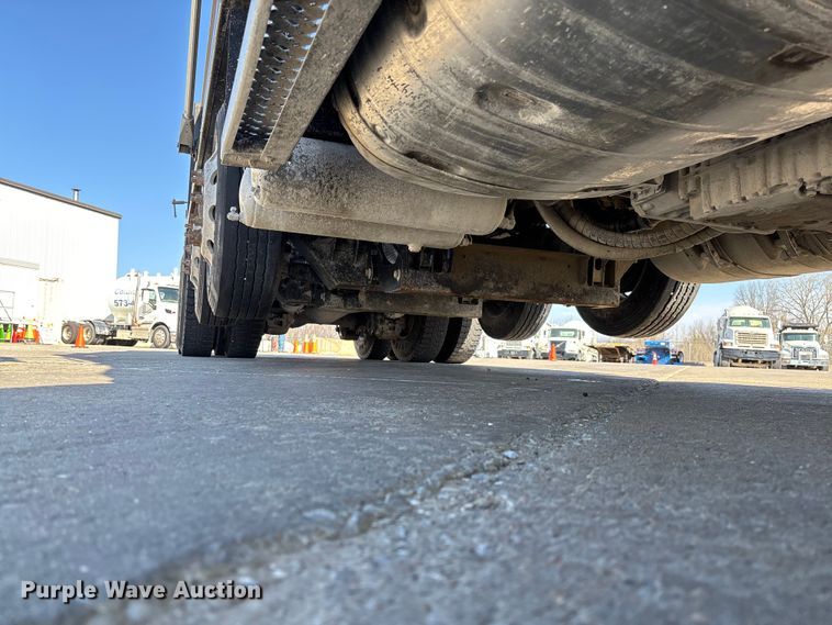 image for item FC5567 2018 Mack GU713 dump truck