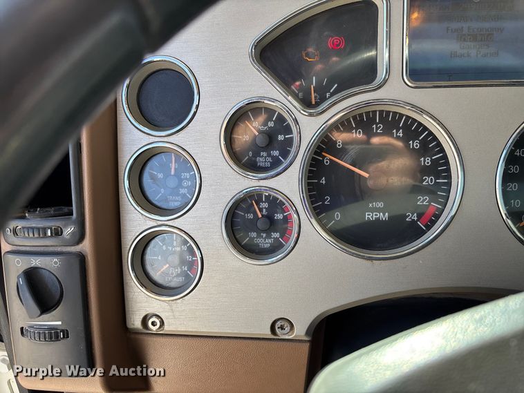 image for item FC5567 2018 Mack GU713 dump truck