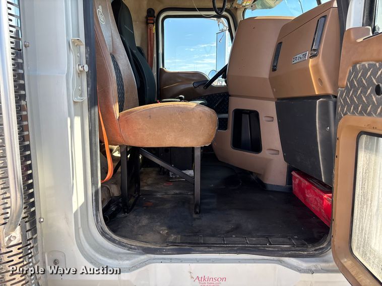 image for item FC5567 2018 Mack GU713 dump truck