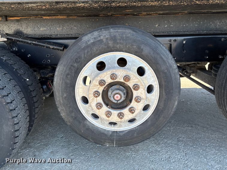 image for item FC5567 2018 Mack GU713 dump truck