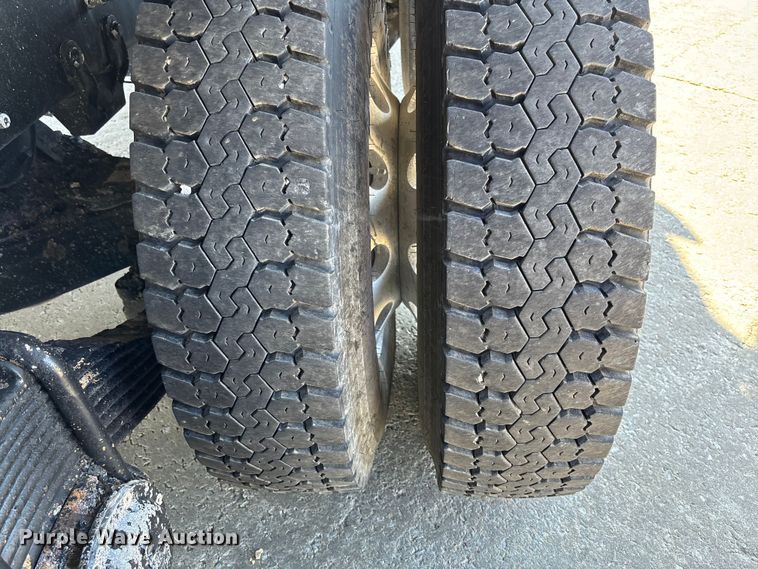 image for item FC5567 2018 Mack GU713 dump truck