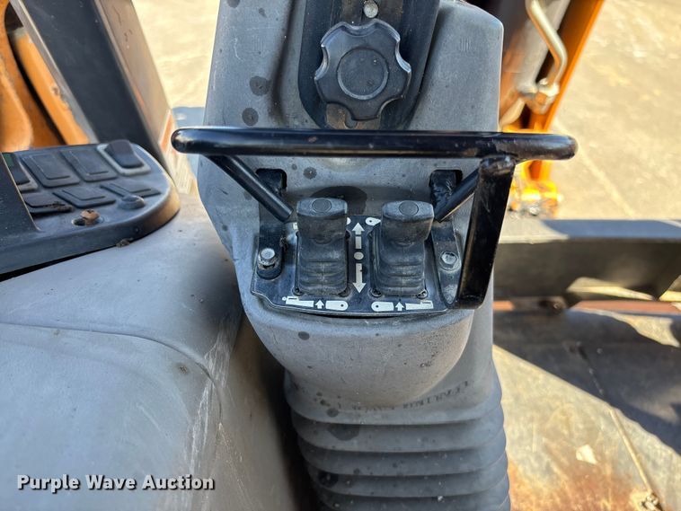 image for item FC5568 2013 Case 580 Super N backhoe