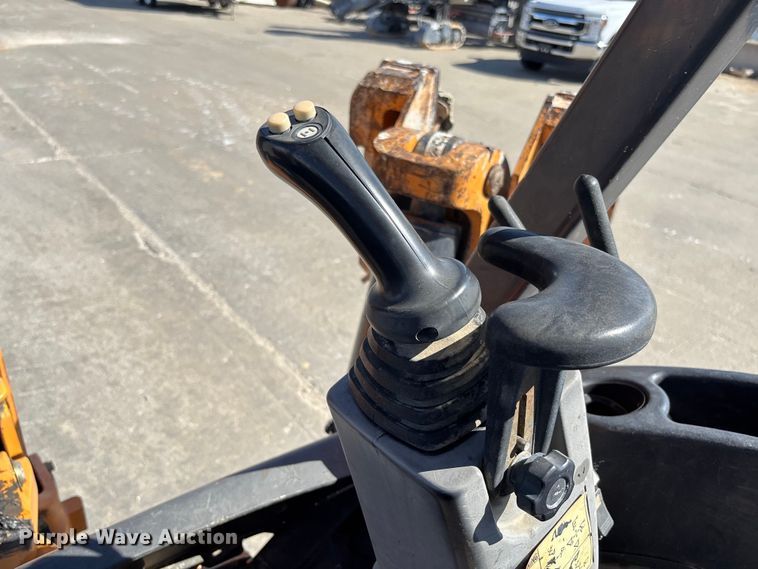 image for item FC5568 2013 Case 580 Super N backhoe