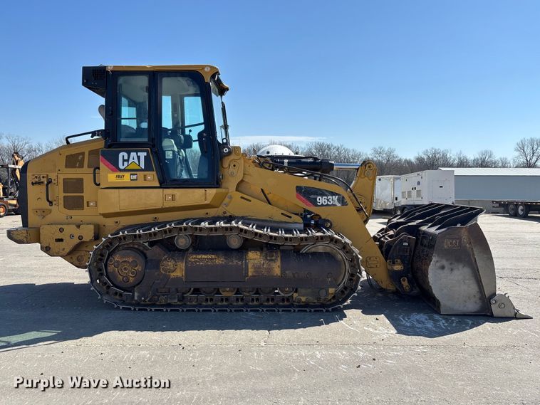 image for item FC5570 2018 Caterpillar 963K track loader