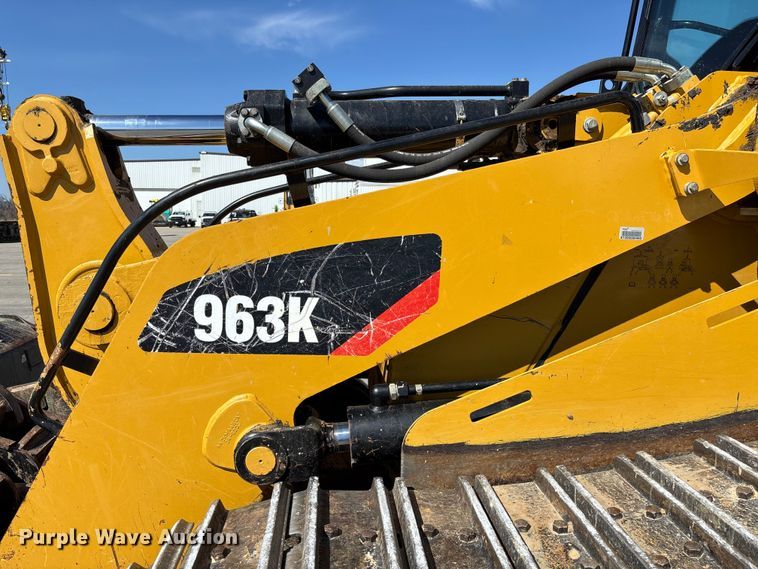 image for item FC5570 2018 Caterpillar 963K track loader