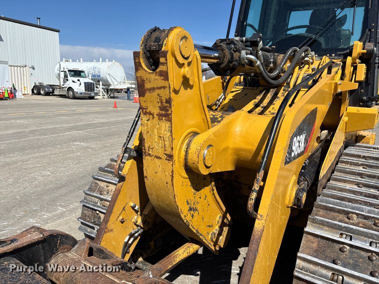 image for item FC5570 2018 Caterpillar 963K track loader