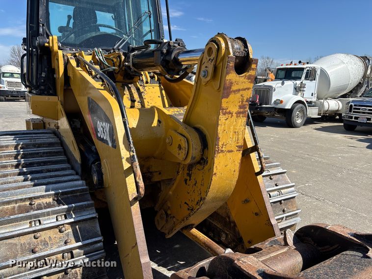 image for item FC5570 2018 Caterpillar 963K track loader