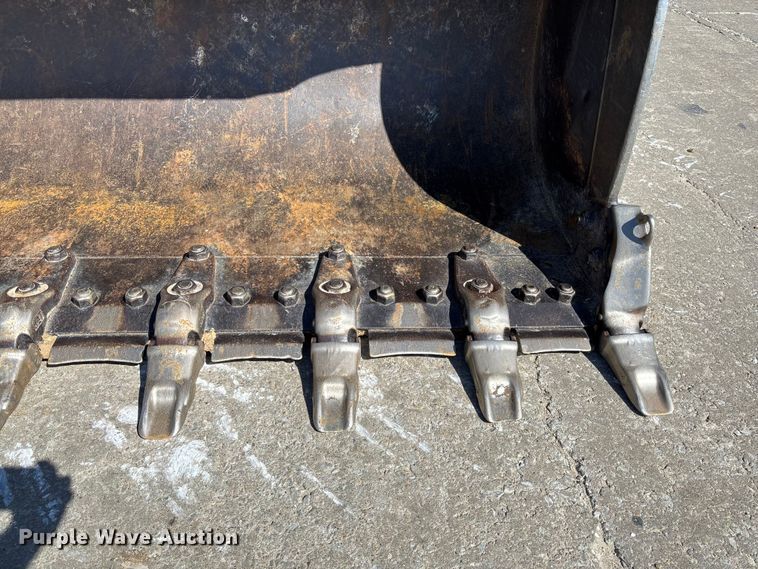 image for item FC5570 2018 Caterpillar 963K track loader