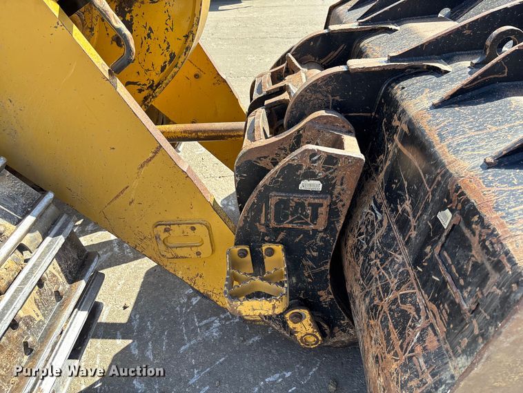 image for item FC5570 2018 Caterpillar 963K track loader