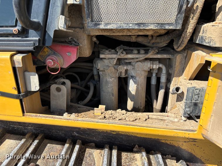 image for item FC5570 2018 Caterpillar 963K track loader