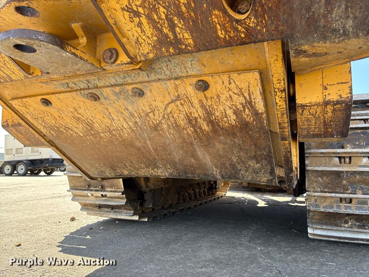 image for item FC5570 2018 Caterpillar 963K track loader