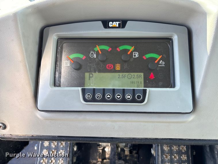 image for item FC5570 2018 Caterpillar 963K track loader