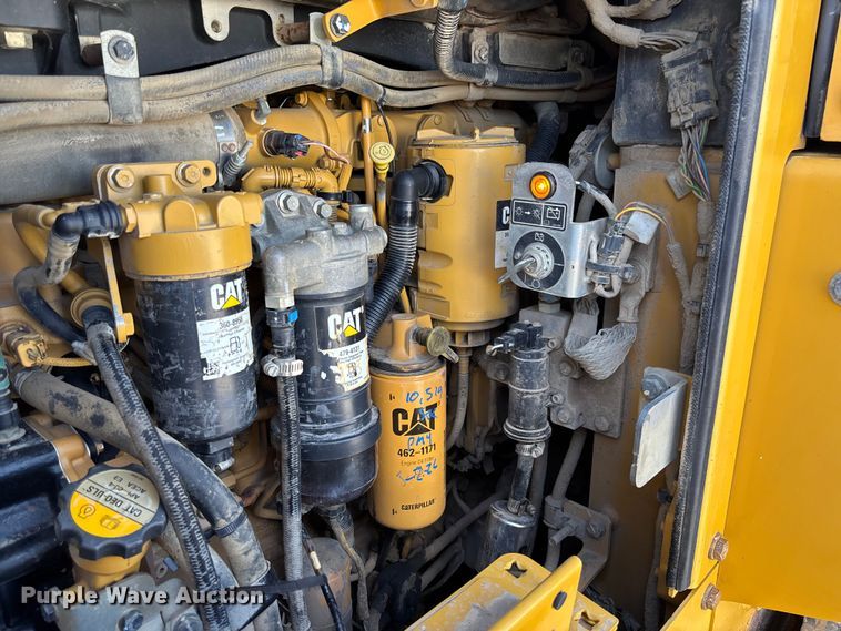 image for item FC5570 2018 Caterpillar 963K track loader