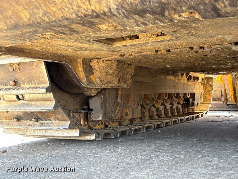 image for item FC5570 2018 Caterpillar 963K track loader