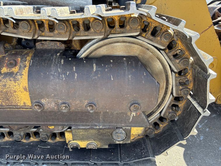 image for item FC5570 2018 Caterpillar 963K track loader