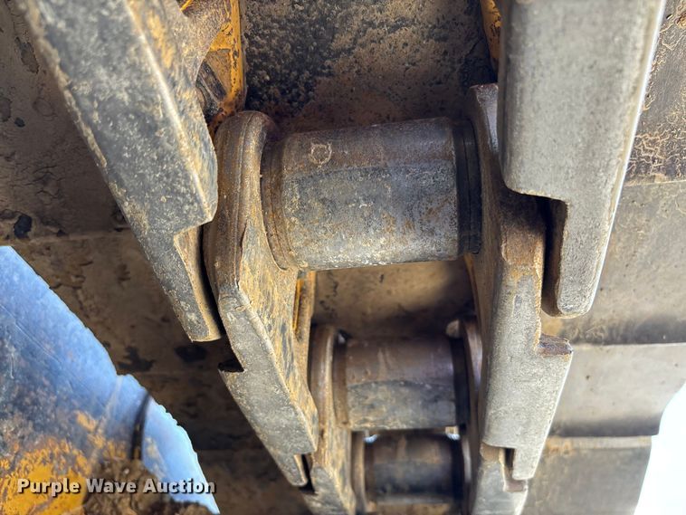 image for item FC5570 2018 Caterpillar 963K track loader