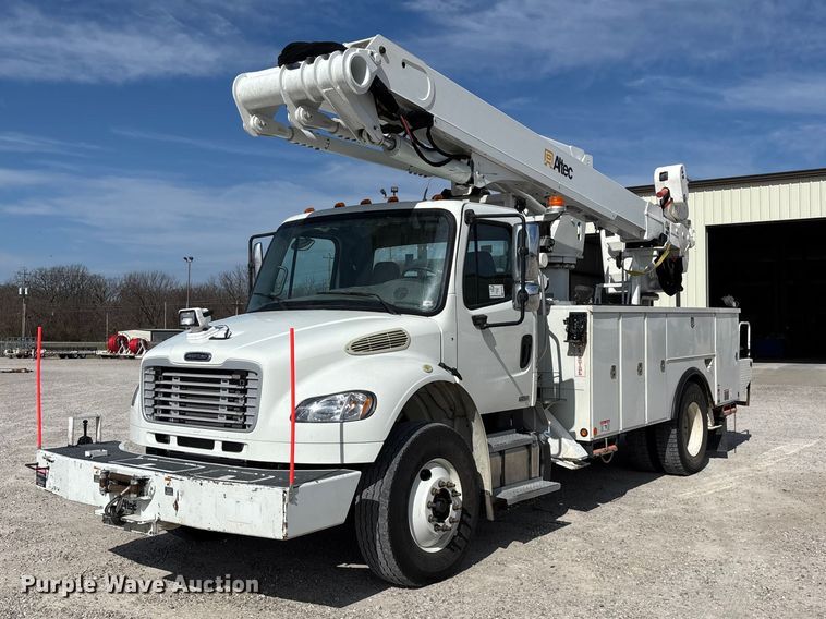 image for item FG0198 2011 Freightliner M2 bucket truck