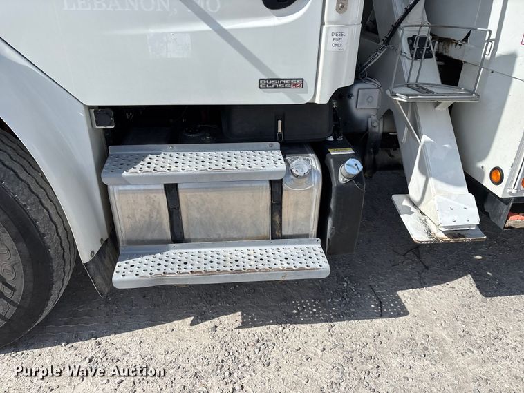 image for item FG0198 2011 Freightliner M2 bucket truck