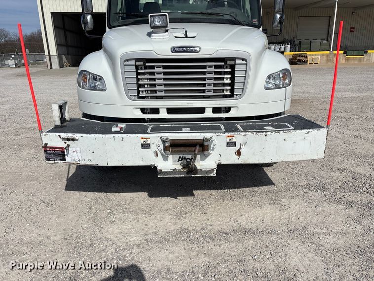 image for item FG0198 2011 Freightliner M2 bucket truck
