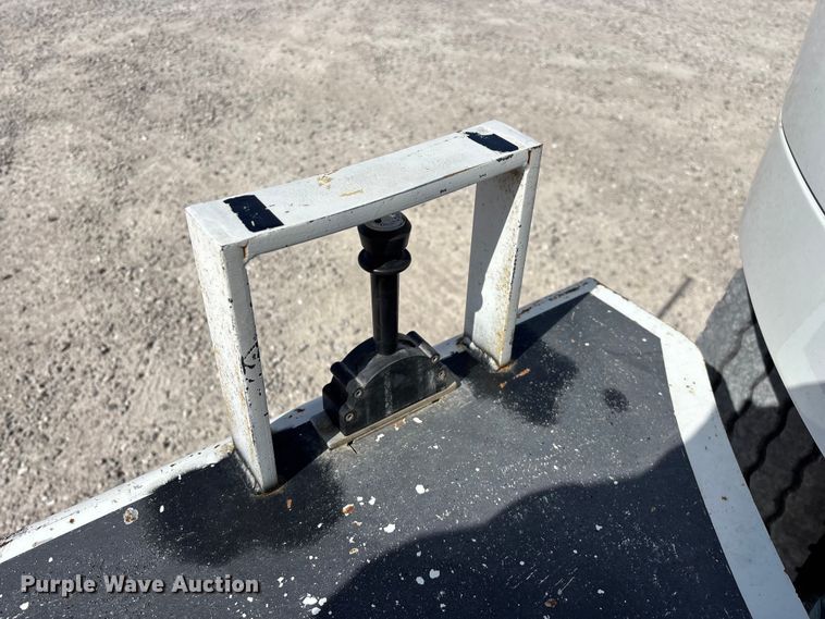 image for item FG0198 2011 Freightliner M2 bucket truck