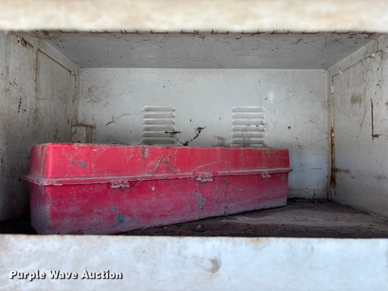 image for item FG0198 2011 Freightliner M2 bucket truck