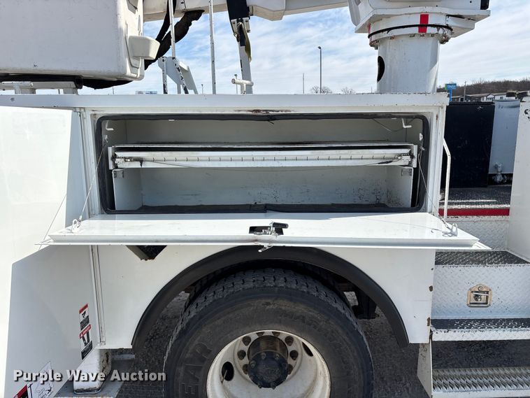 image for item FG0198 2011 Freightliner M2 bucket truck