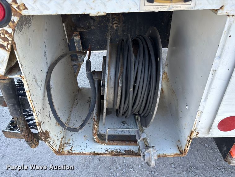 image for item FG0198 2011 Freightliner M2 bucket truck